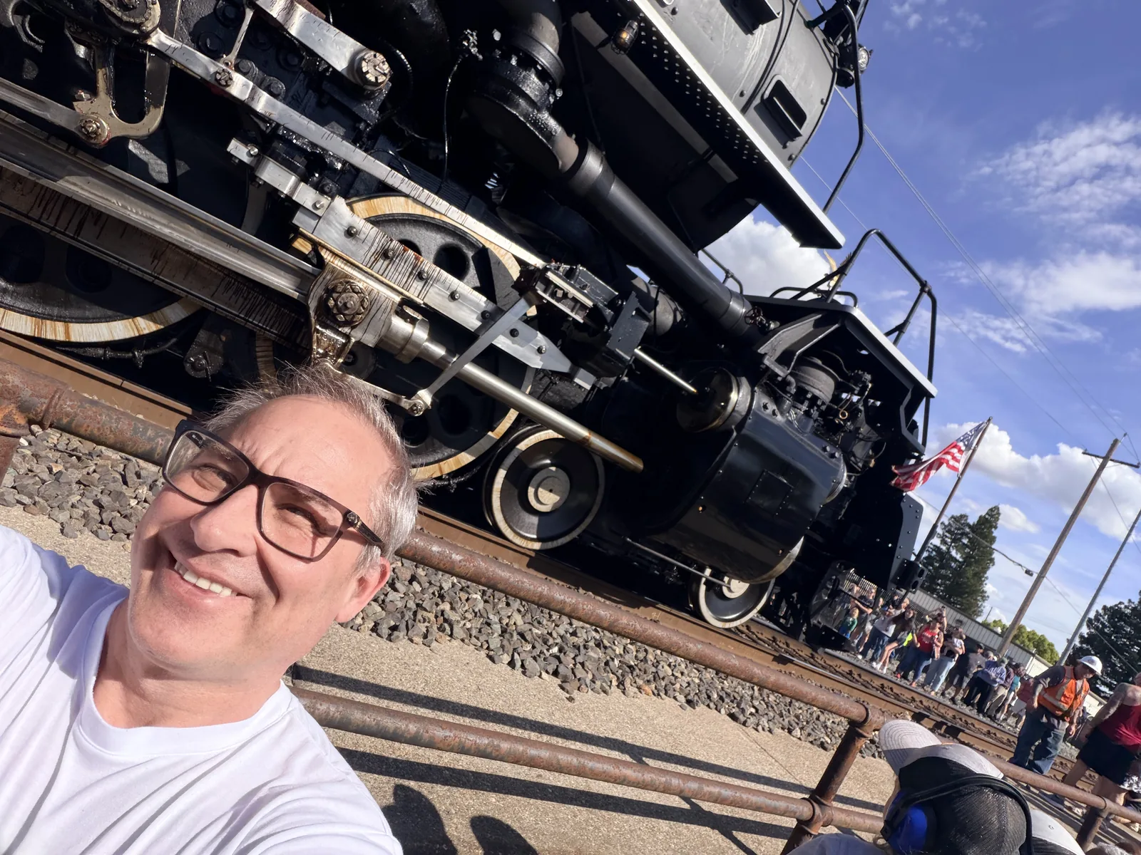 Jonathan Corners standing near Union Pacific Big Boy No. 4014 in Marysville, California.